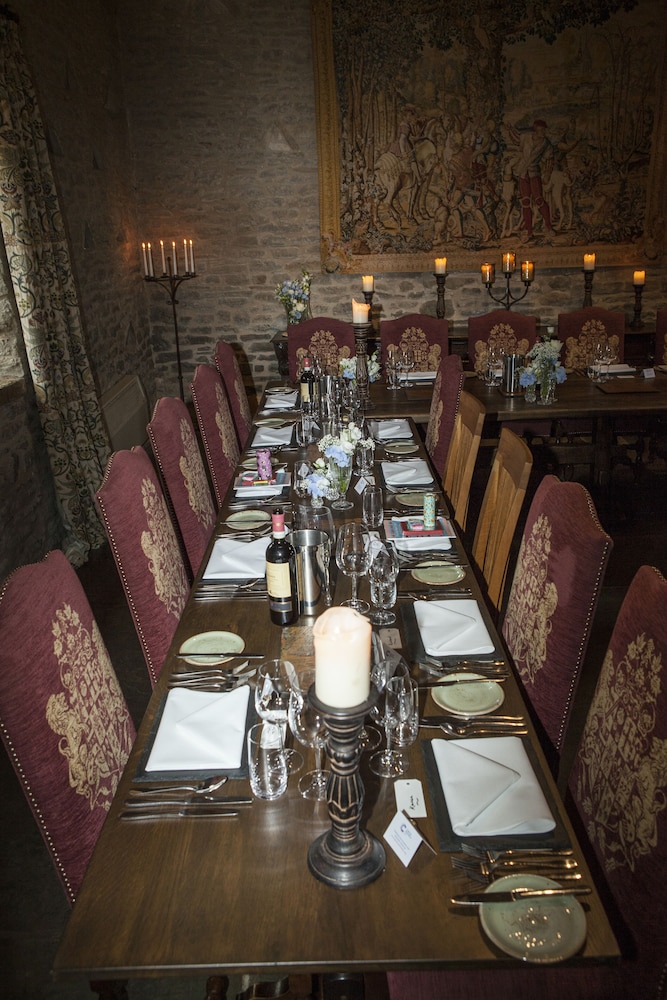 Old Downton Lodge 35/50