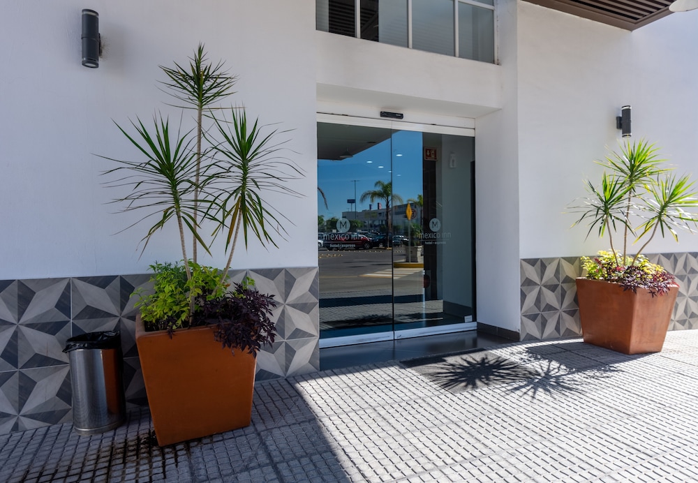 Mexico Inn Express Salamanca 44/68