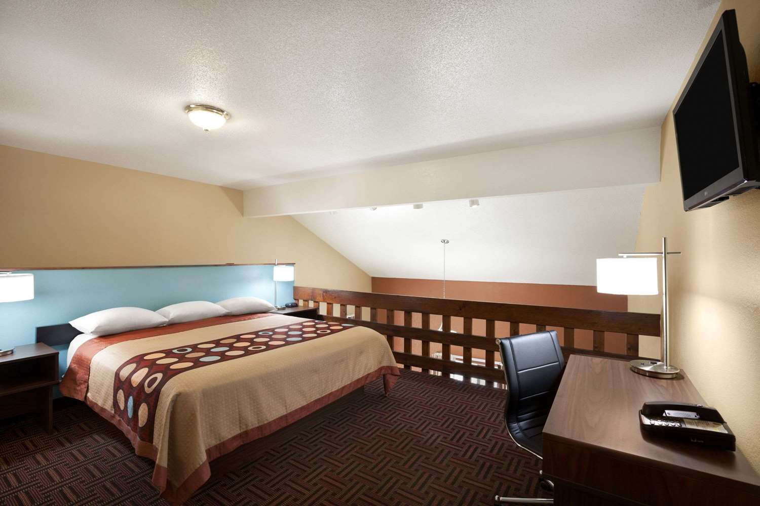 Super 8 by Wyndham Salem 4/9