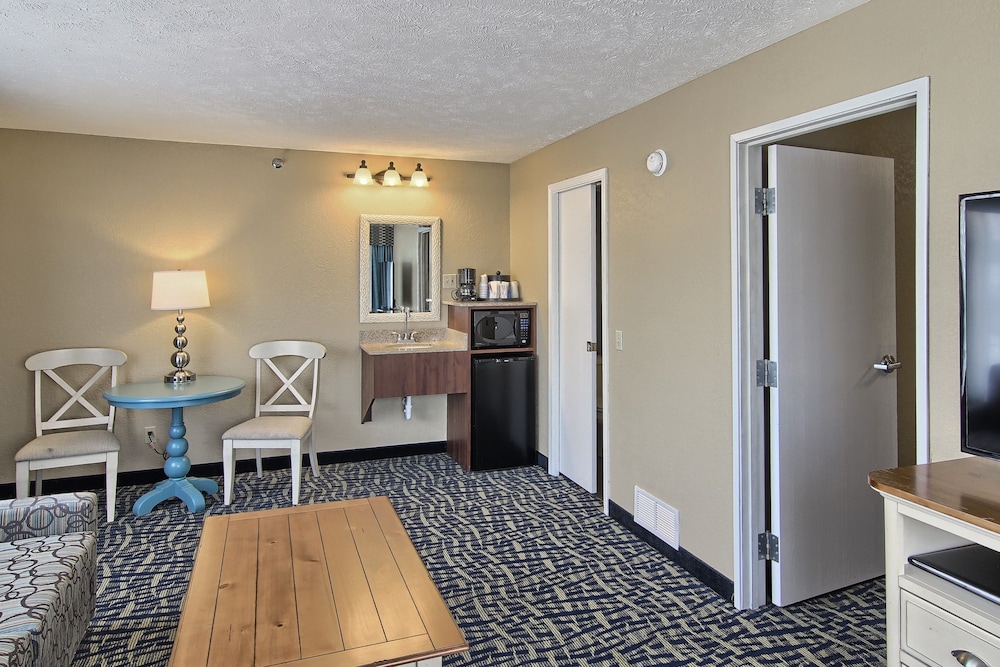 Grand Beach Resort Hotel 38/46