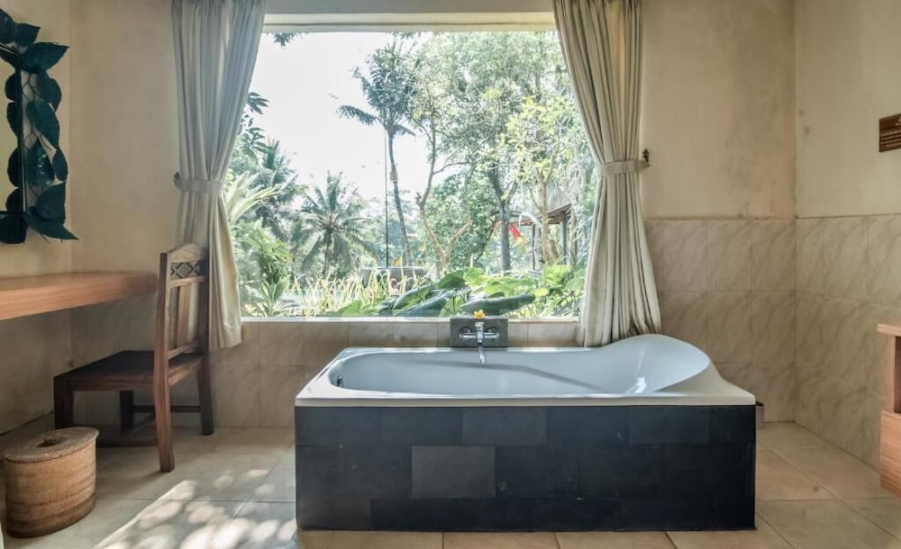 Bucu View Resort 20/50