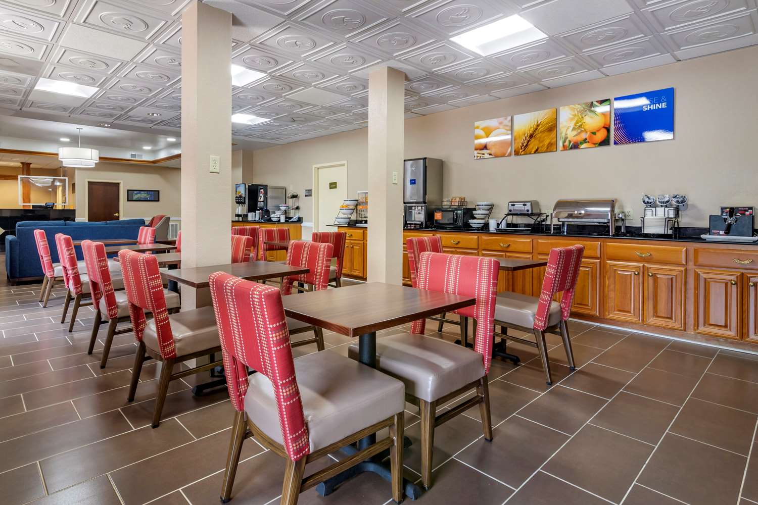 Comfort Inn Suites Statesboro 22/34