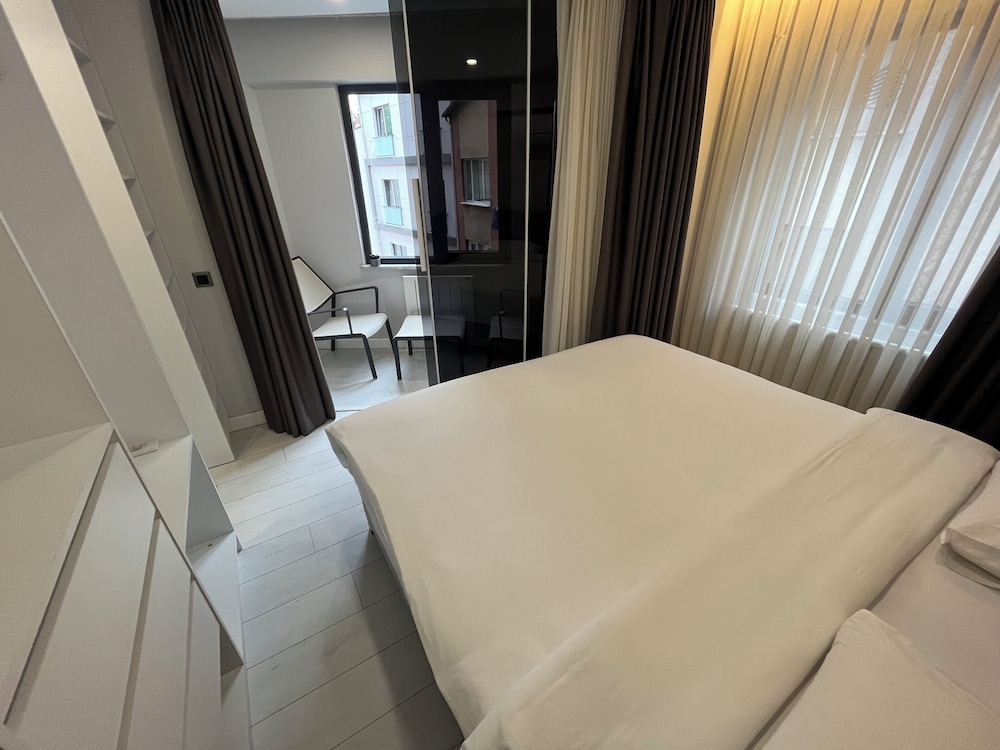 Kings Cross Hotel Istanbul 11/50