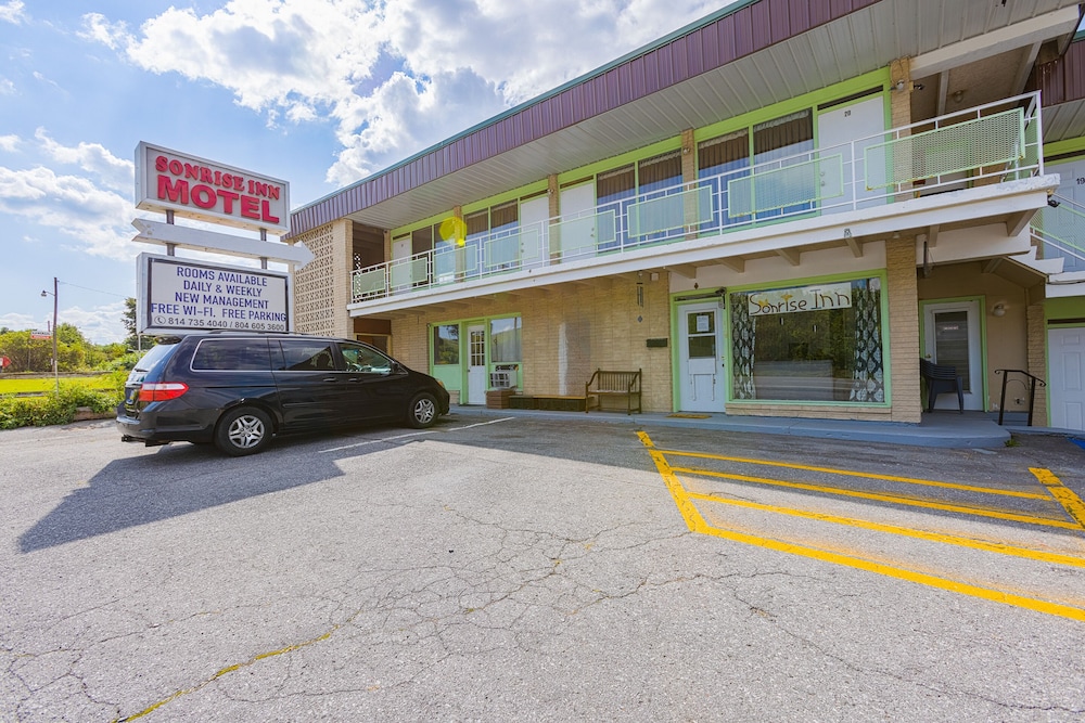 Sonrise Inn Lincoln Hwy By OYO 50/57