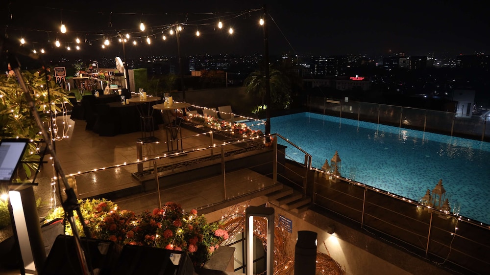 Radisson Blu Mumbai International Airport 7/64