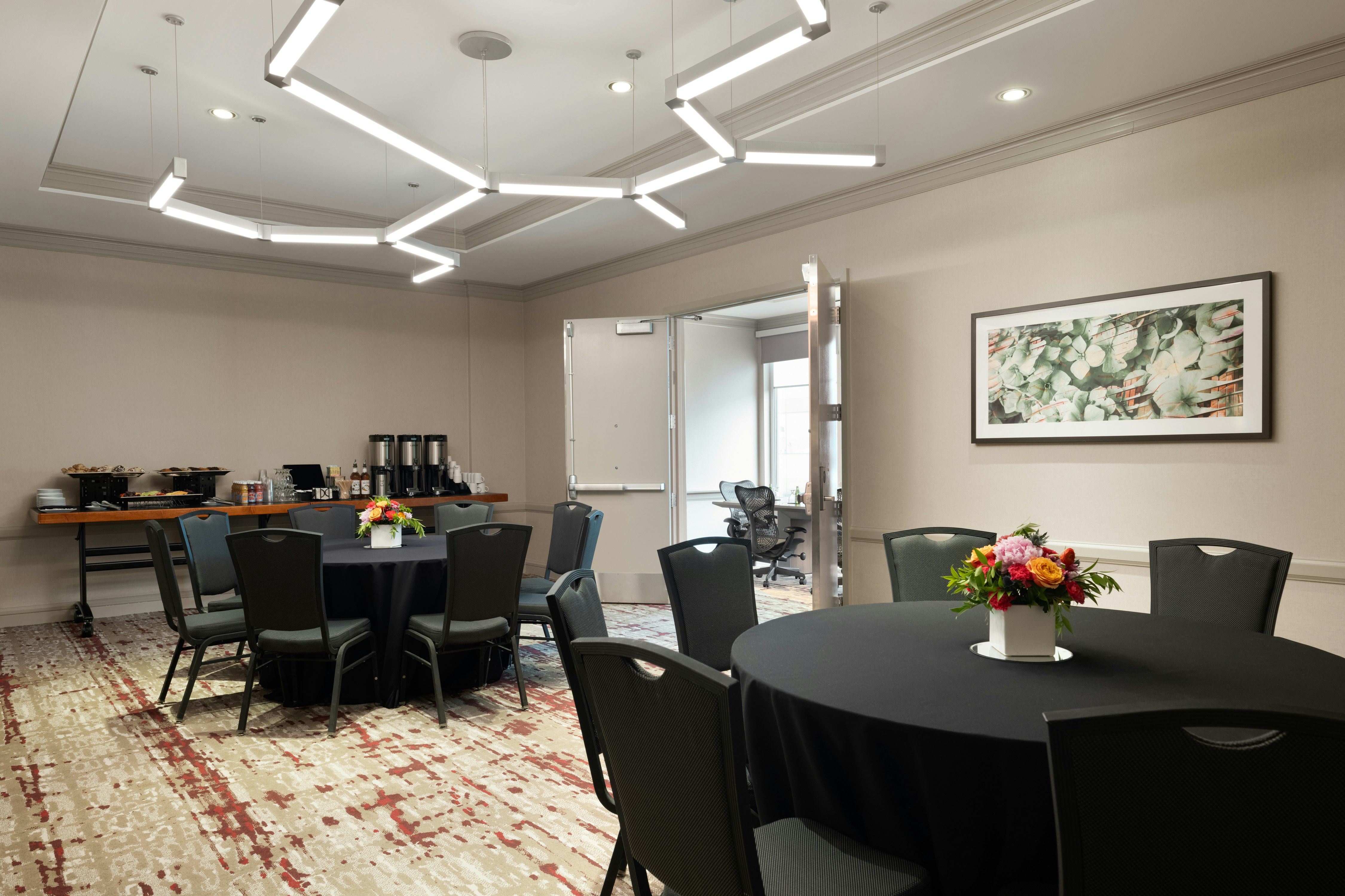 Hilton Garden Inn Chicago Downtown/Magnificent Mile 67/70
