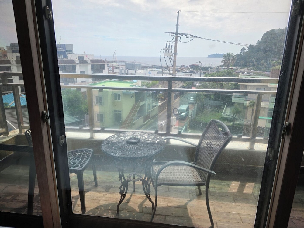 Cheonjiyeon Hotel 23/50