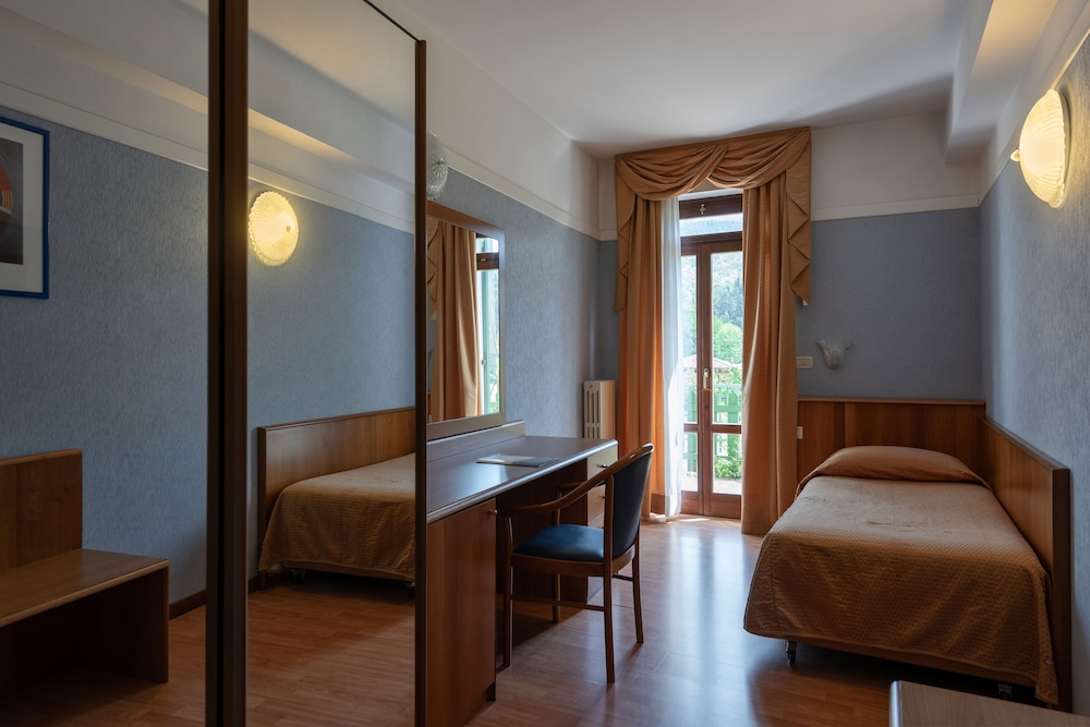 Park Hotel Jolanda 43/61