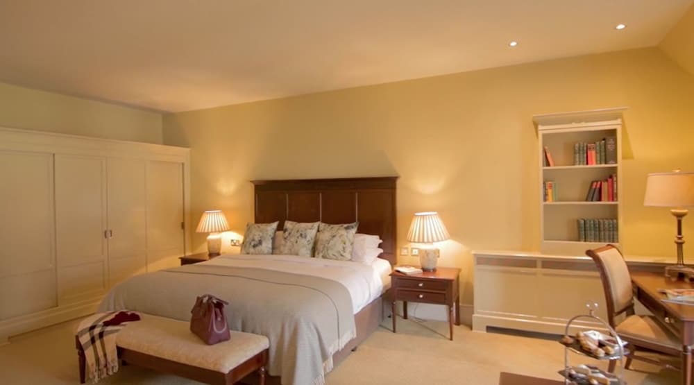 Knockranny House Hotel 6/30