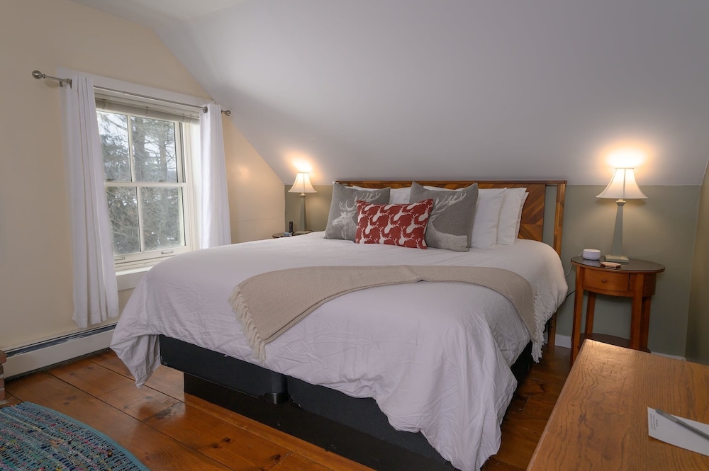 Mountain, Junior Suite, Studio, King Bed, Mountain View, Sofa