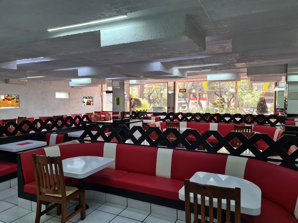 Hotel Las Pergolas 54/68