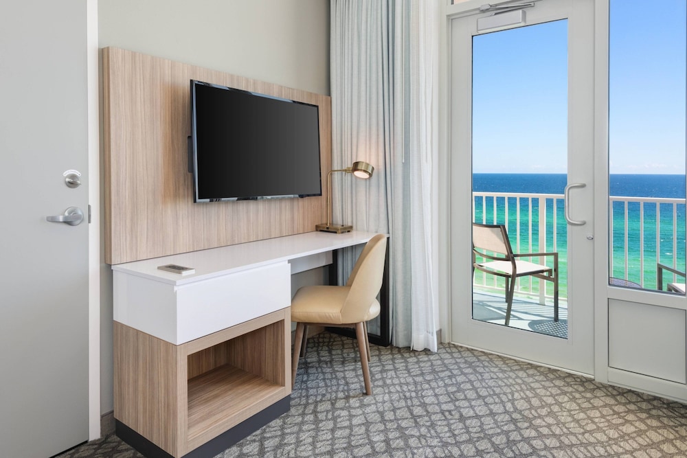 SpringHill Suites by Marriott Panama City Beach Beachfront 16/48