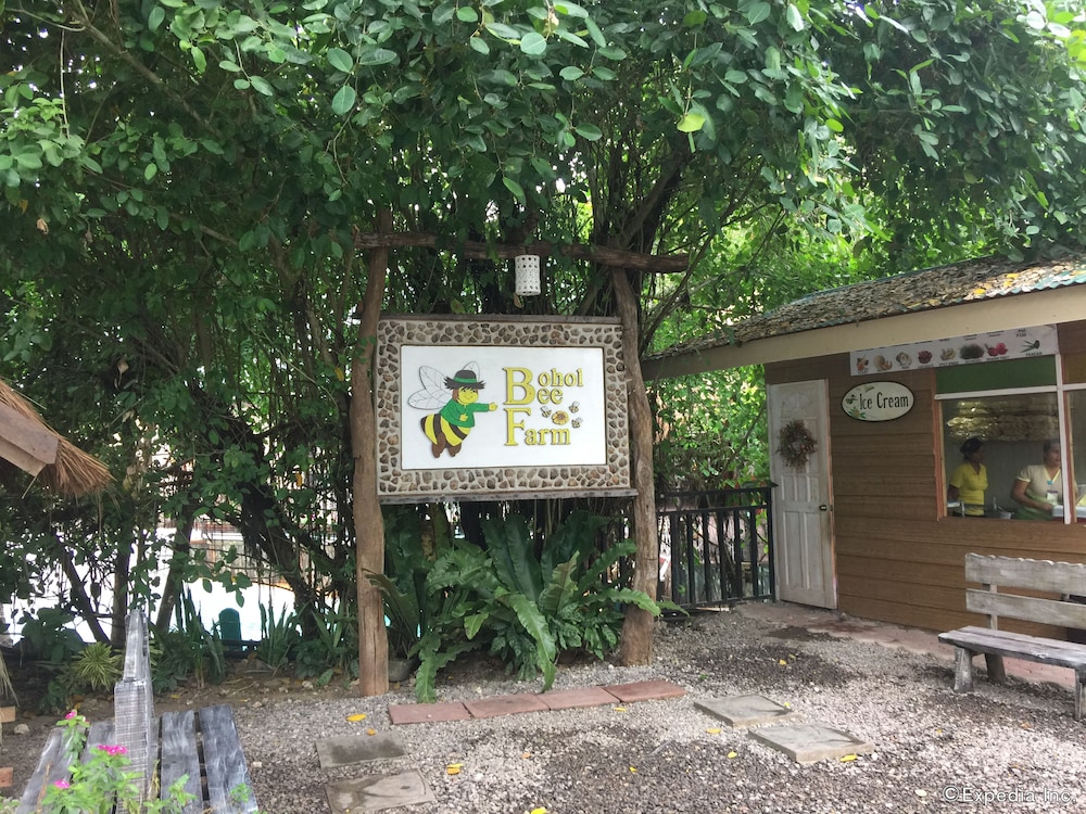 Bohol Bee Farm 68/75