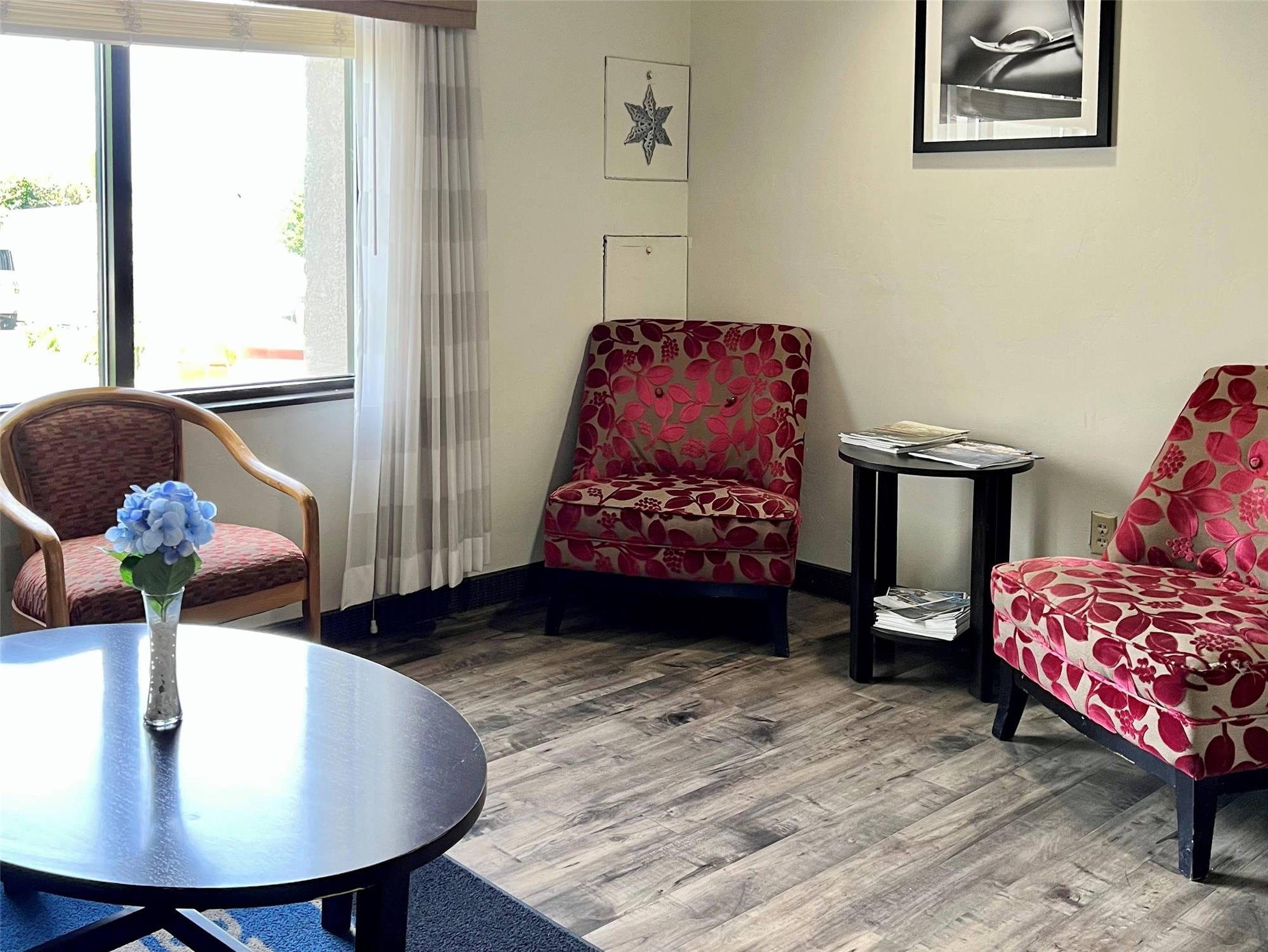 Boise Airport Hotel 13/22