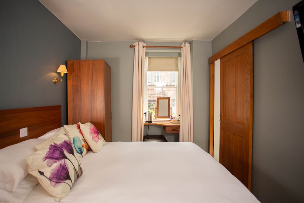 Queens Head Hotel 15/51