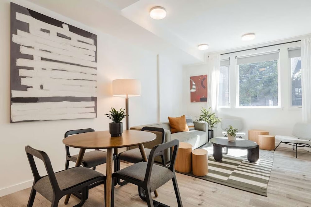 Sonder The Boylston 47/50