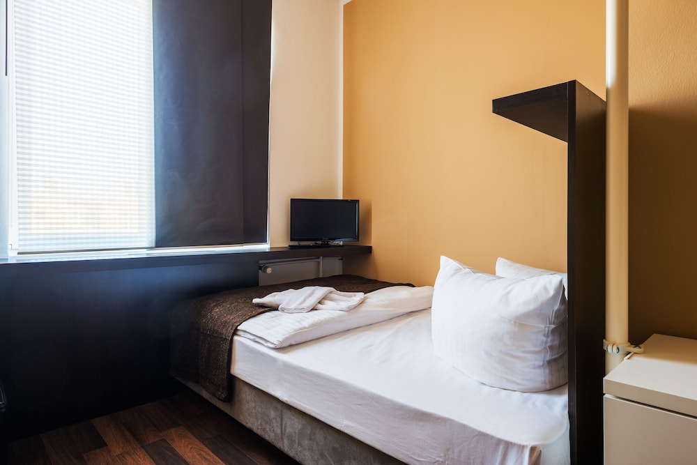 Apple City Hotel 15/33