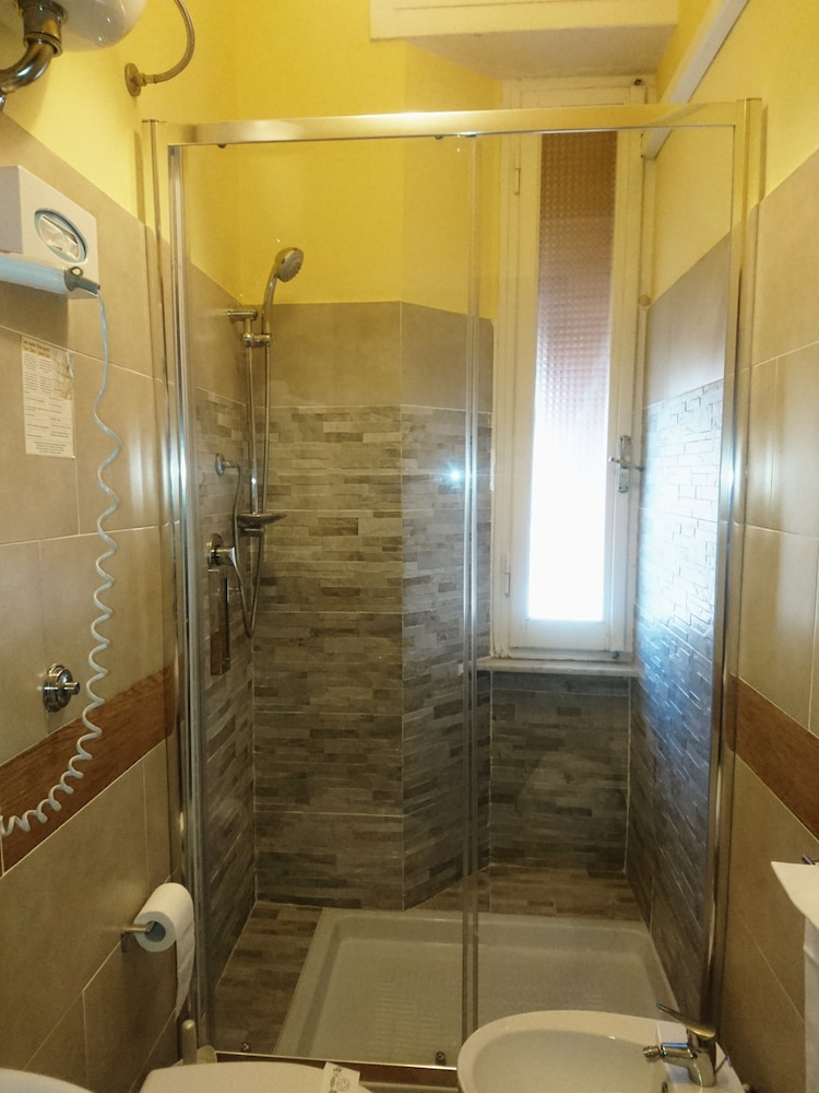 Giappone Inn Parking Hotel 24/39