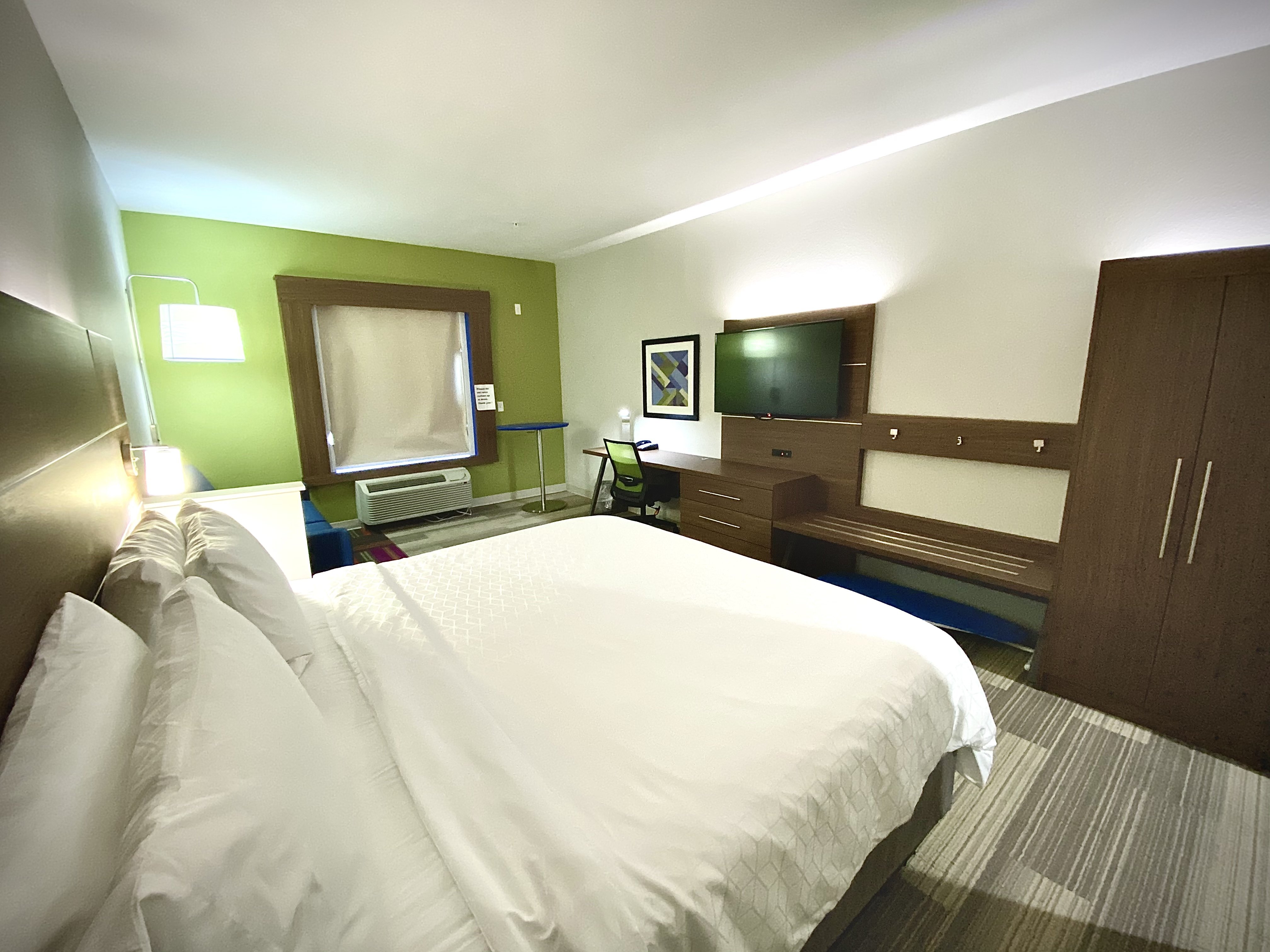 HOLIDAY INN EXPRESS PINEVILLE-ALEXANDRIA AREA 15/49