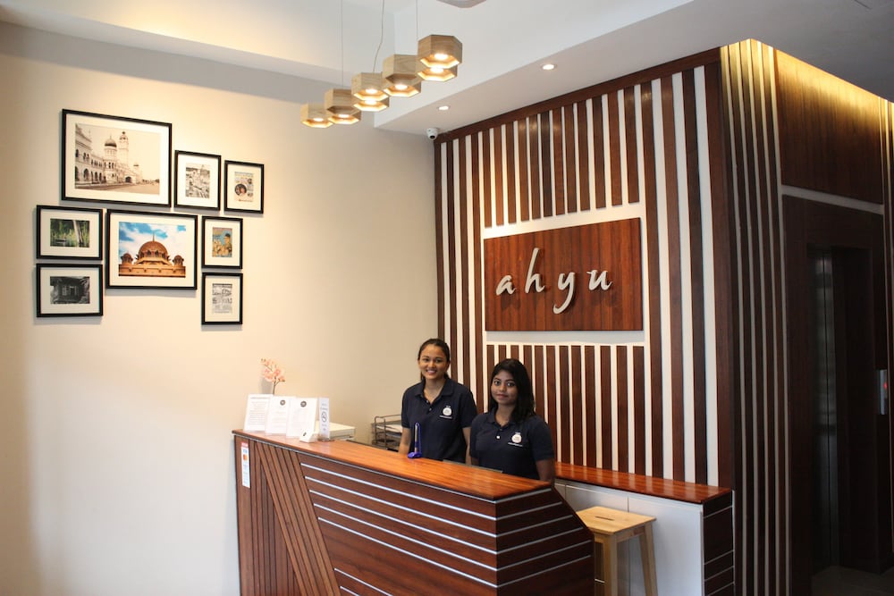Ahyu Hotel 28/36