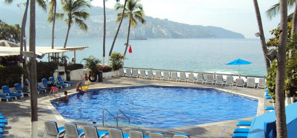 Acapulco Malibu 7/49