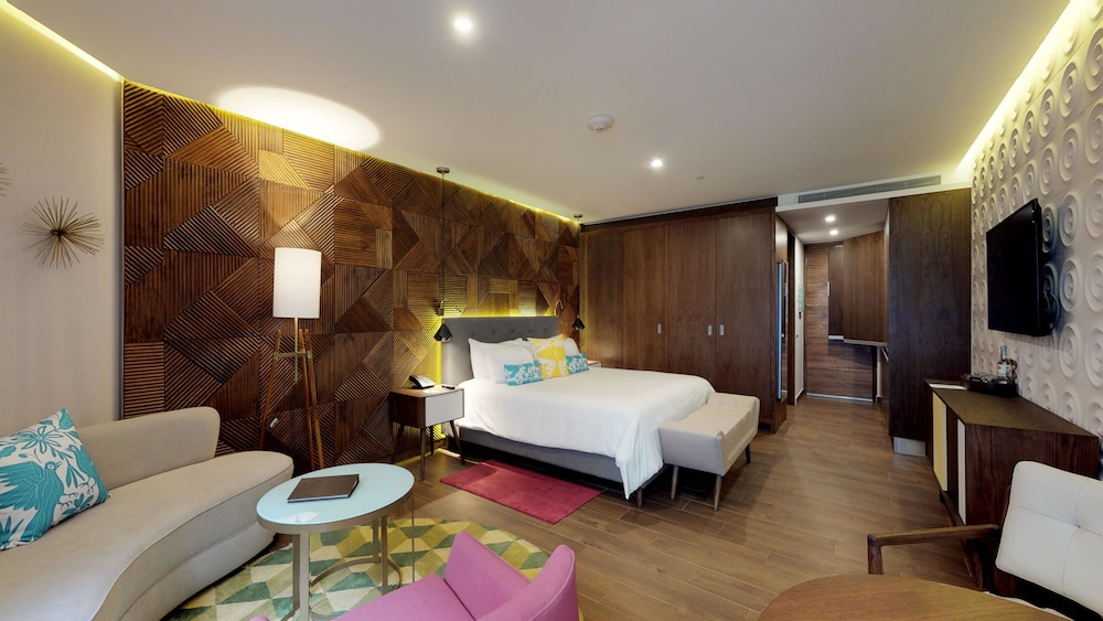 The Fives Downtown Hotel And Residences Curio Collection 36/91