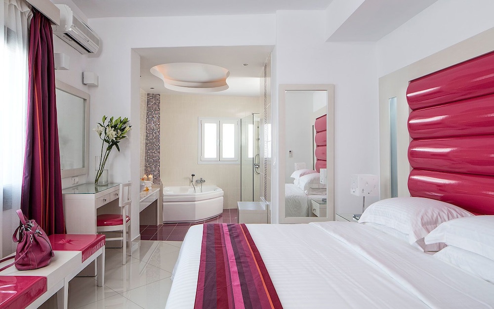 HONEYMOON, SUITE, SEA VIEW, JETTED TUB