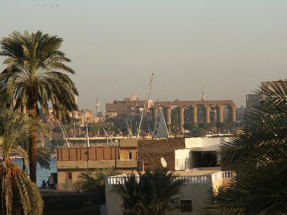 El Nakhil Hotel 46/50