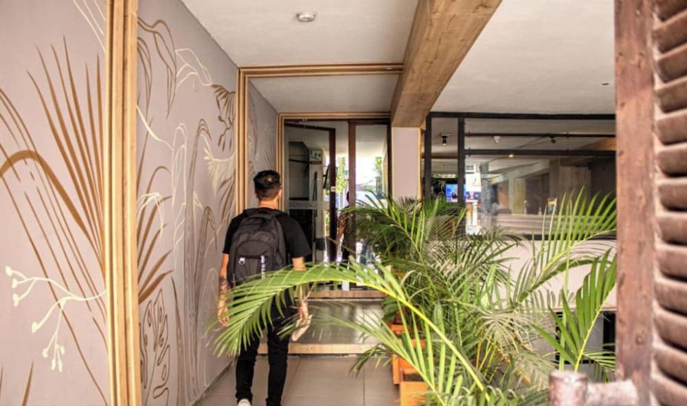 Hotel Natural Medellin 12/62