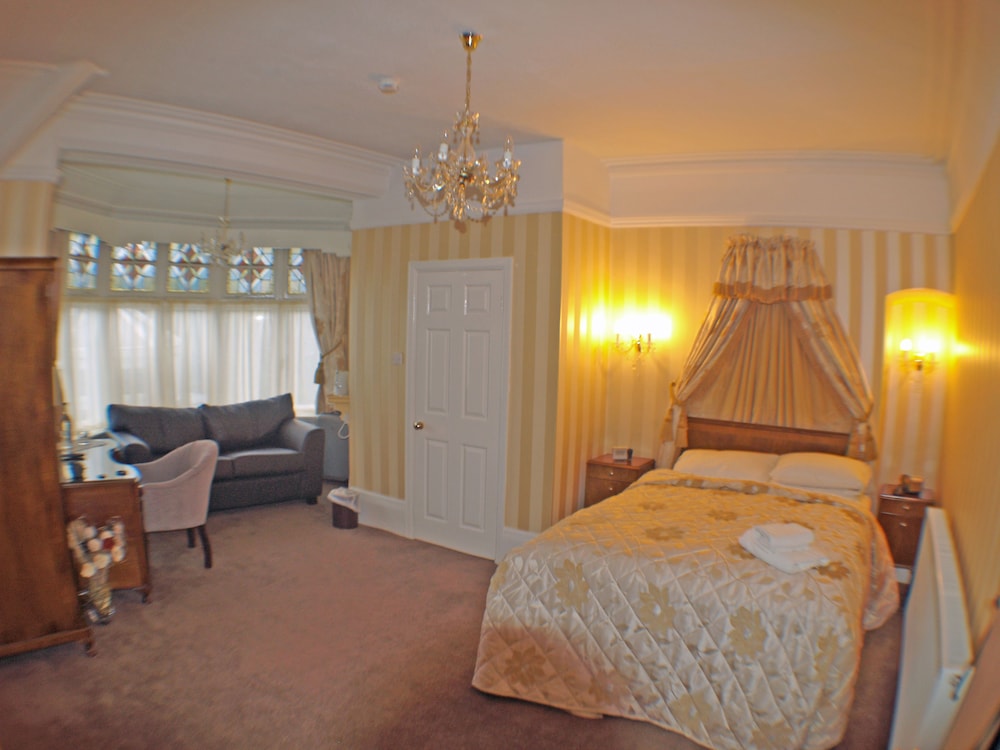 Normanhurst Hotel 18/50