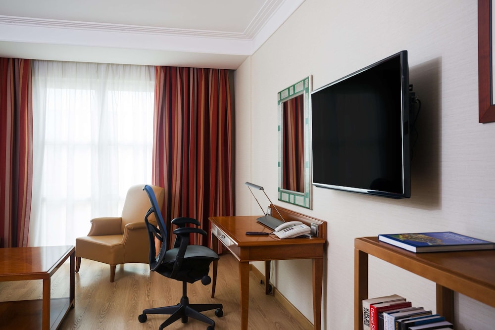 Hilton Rome Airport 67/79