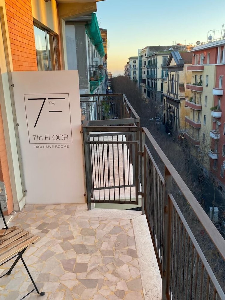 7th Floor Suite 5/50