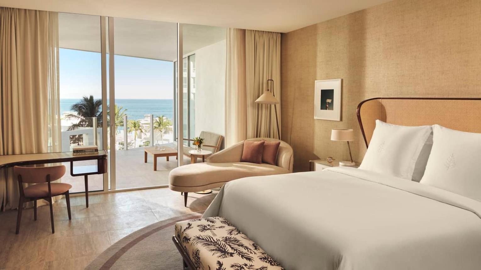 جناح بسرير كينج بإطلالة على البحر بغرفة نوم واحدة