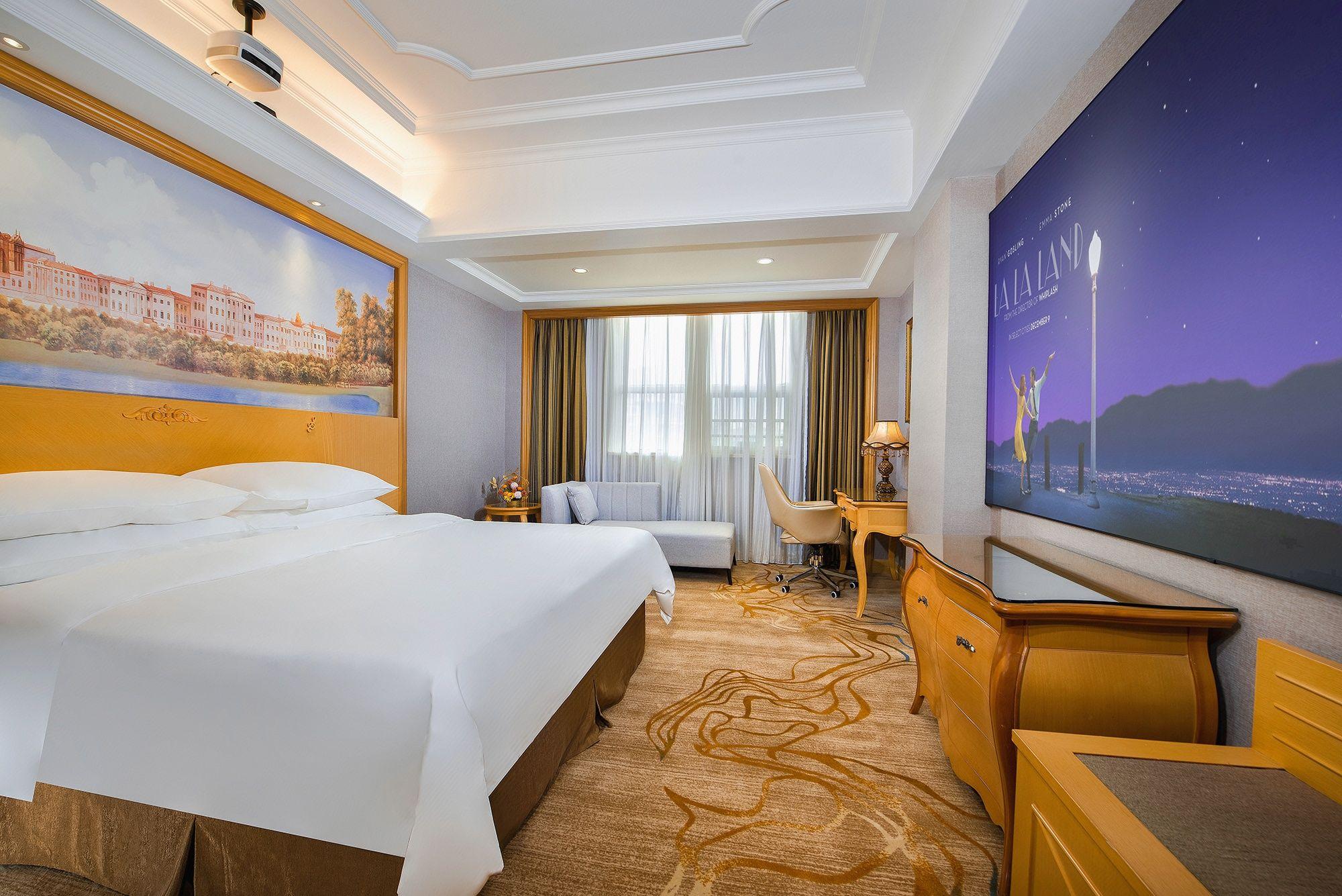 Vienna International Hotel Shenzhen Longhua Center 15/34