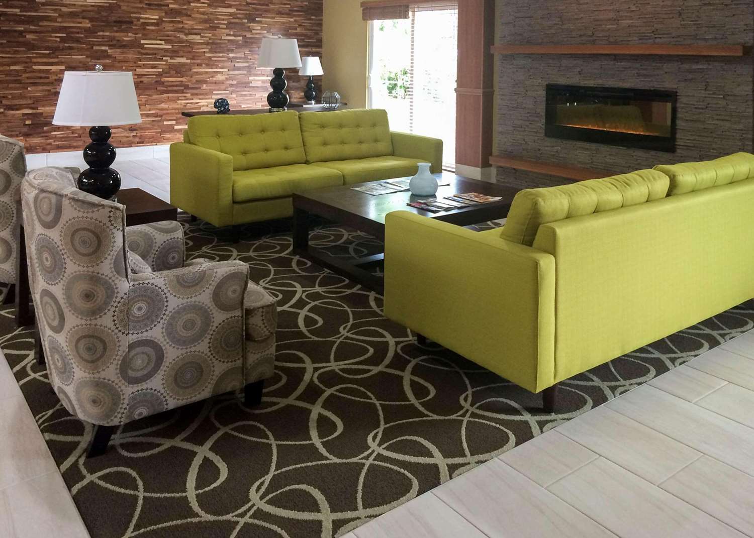 Country Inn & Suites by Radisson, Delta Park North Portland 2/6