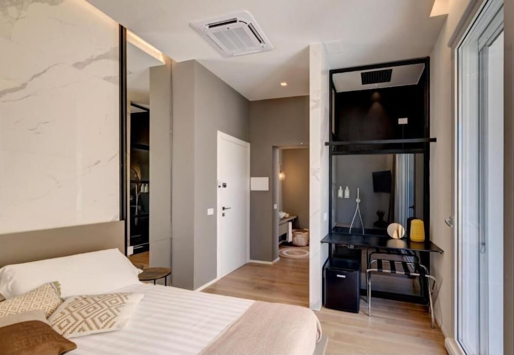 Le Palmette Suites 12/48