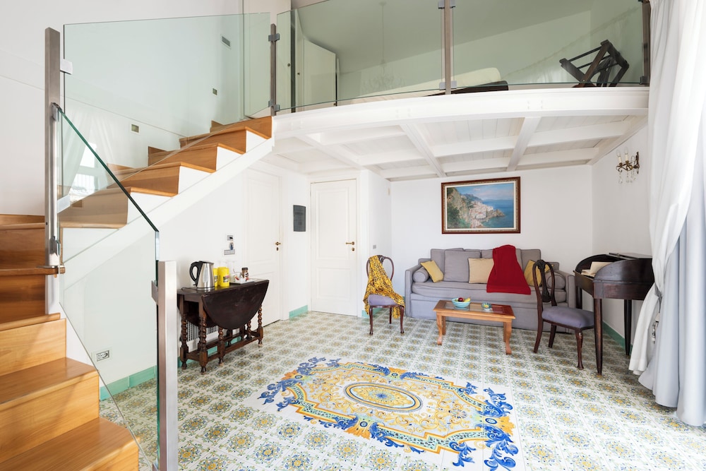Residenza Luce 39/50
