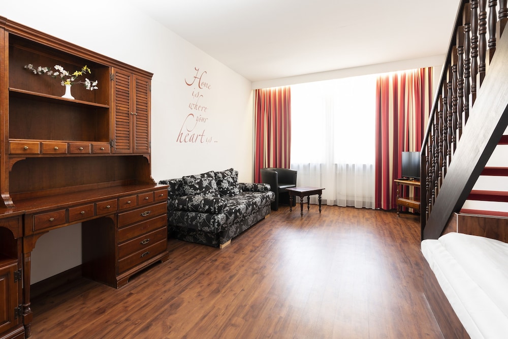 Hotel National 45/72