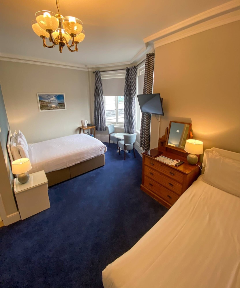 Royal Esplanade Hotel 20/50