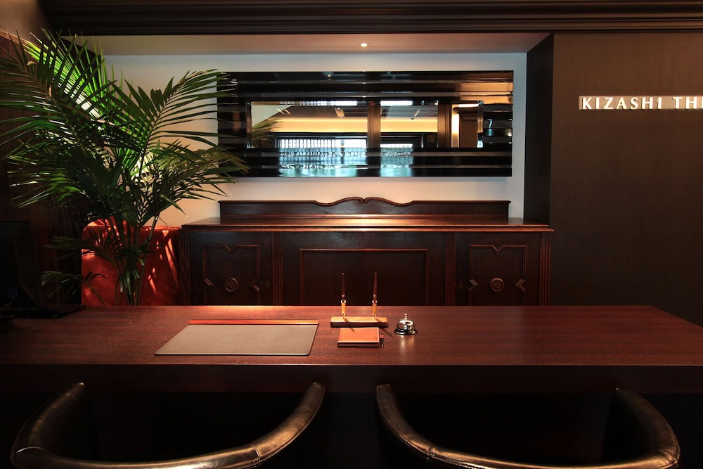 Kizashi The Suite 6/49
