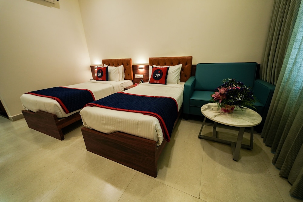 غرفة سوبيريور بسريرين منفصلين، Zip By Spree Hotels Purple Orchid 2/5