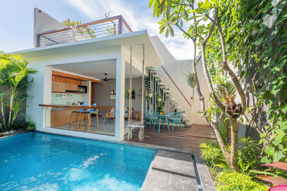Ayona Villa Seminyak by Ini Vie Hospitality in Kerobokan