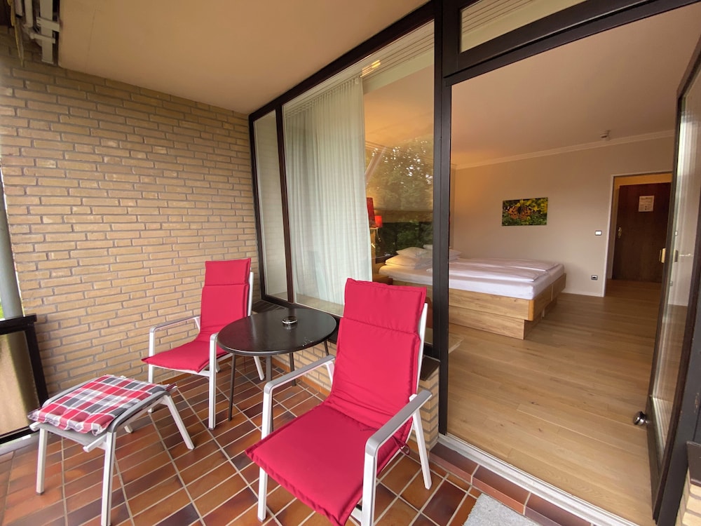 Sonnenhügel Hotel & Ferienwohnungen 54/69