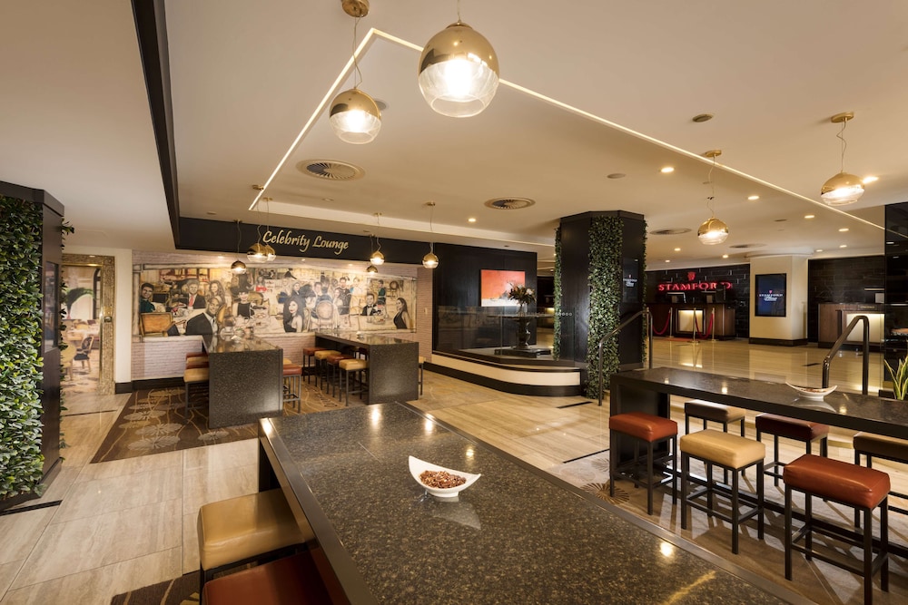 Stamford Plaza Adelaide 30/48