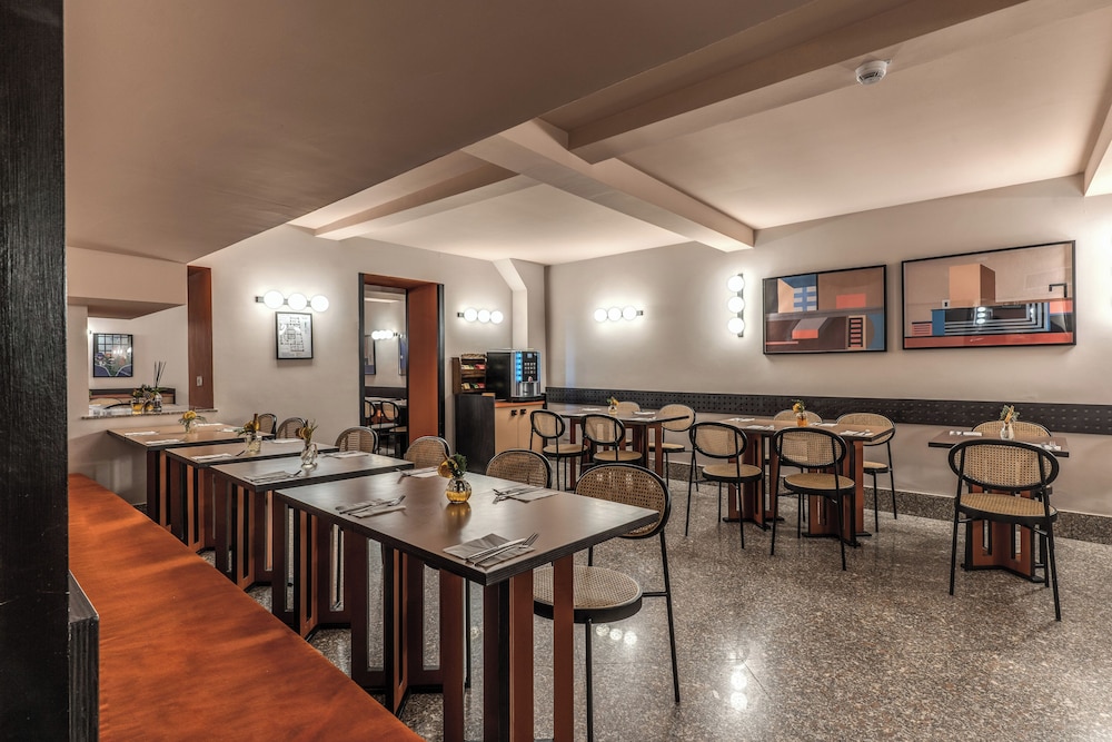 Madison Hotel Rome 32/48