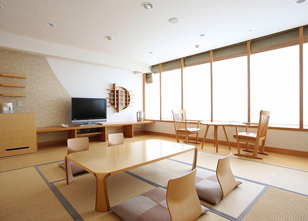Hotel Mt. Fuji 54/65