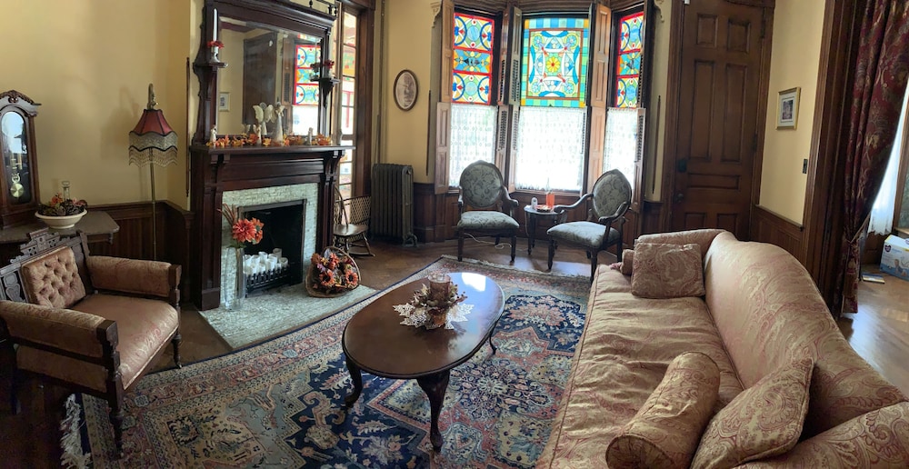 Gillis Grier Bed and Breakfast 29/50