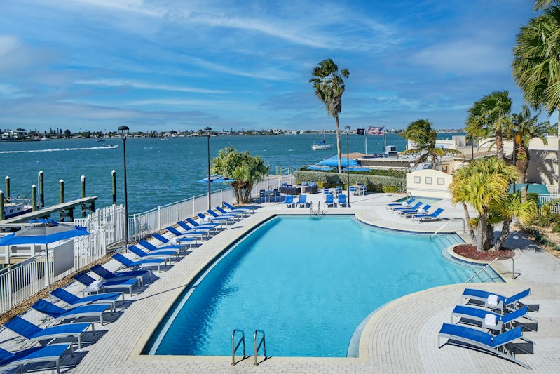 Courtyard St Petersburg Clearwater Madeira Beach 20/20
