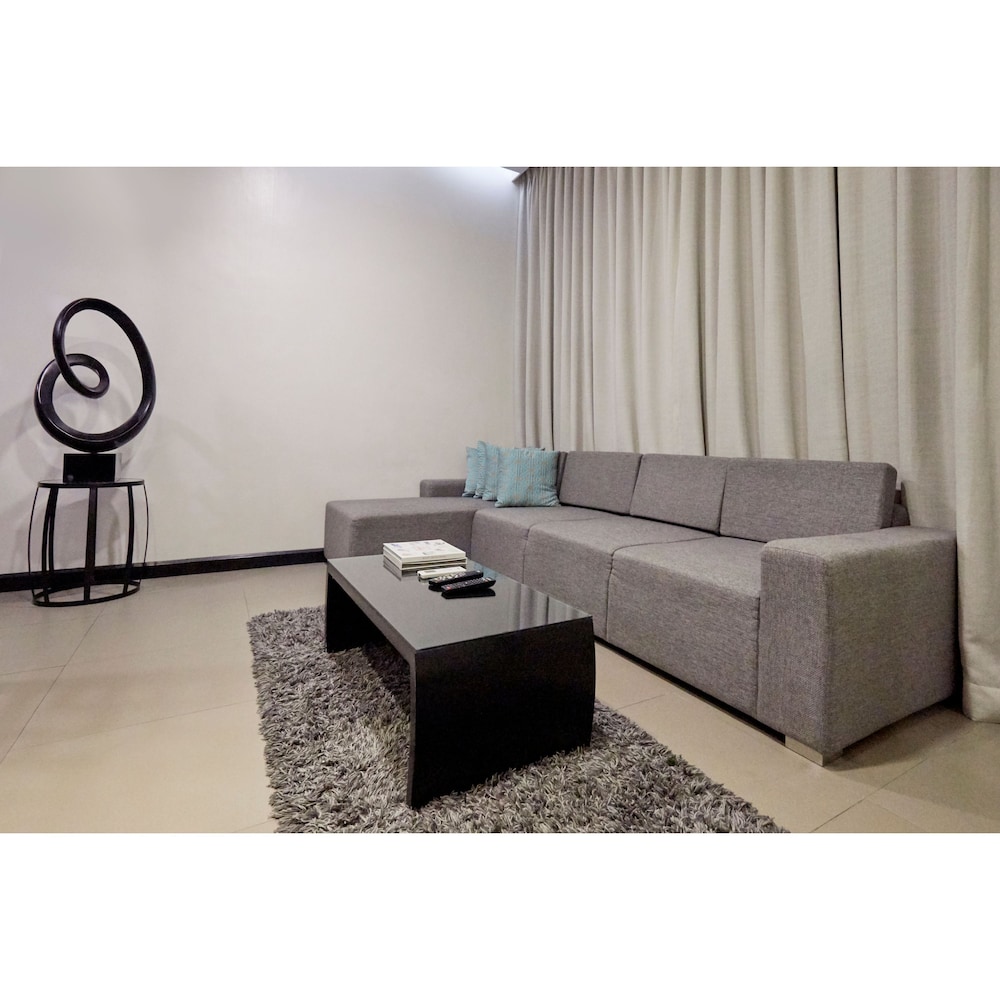 Summit Hotel Magnolia 43/70