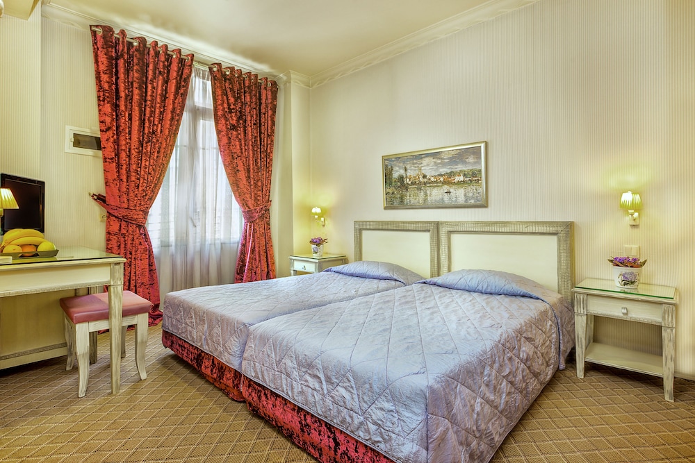 Egnatia Hotel 8/33